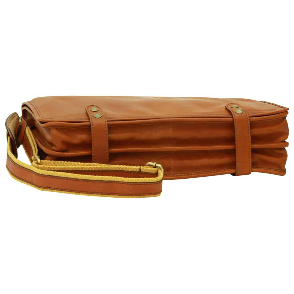 Borsa Messenger in in vitello nappato. Gold
