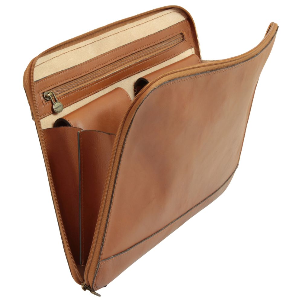 Porta documenti in pelle Old Angler marrone, lato aperto con tasca interna e zip