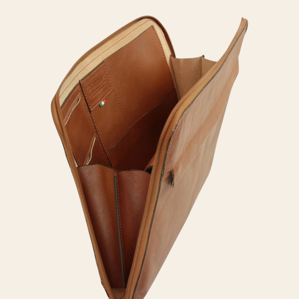 Porta documenti in pelle Old Angler marrone, interno con tasche e scomparti
