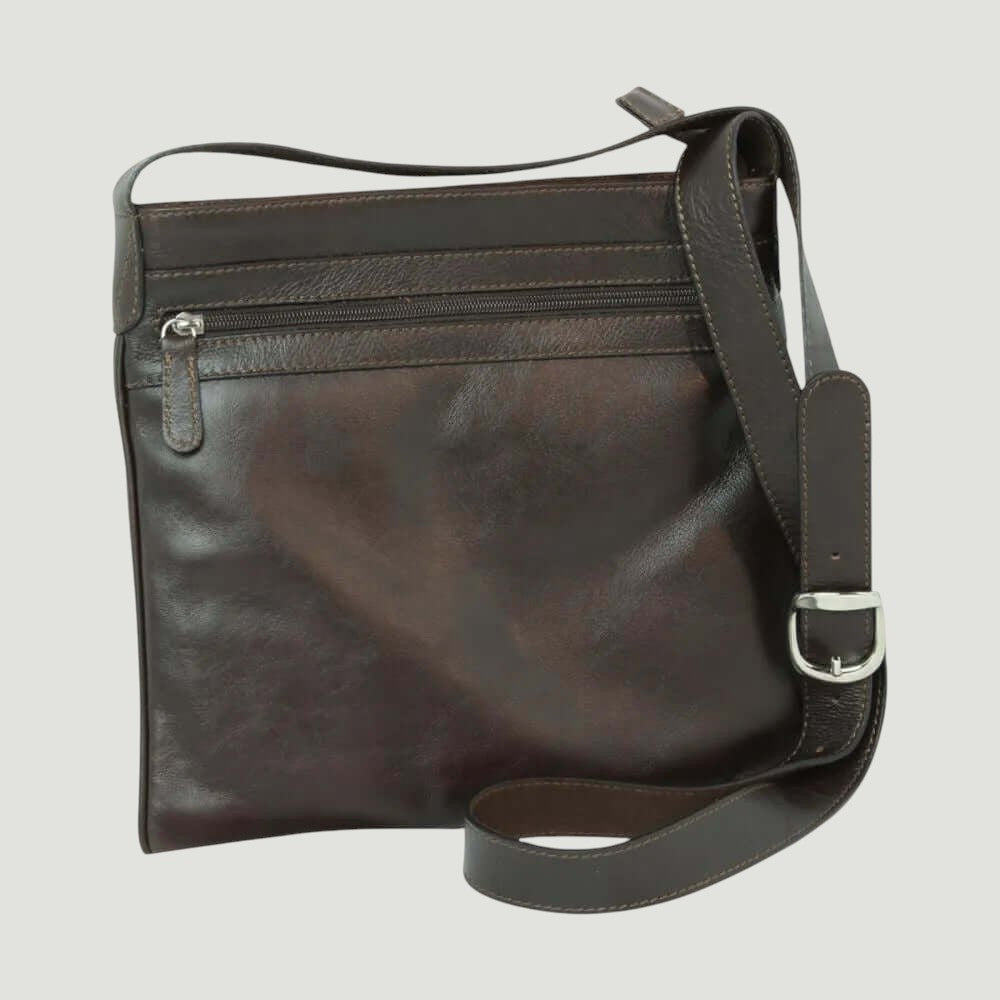 Borsa a tracolla in pelle marrone scura con tasca con zip e tracolla regolabile