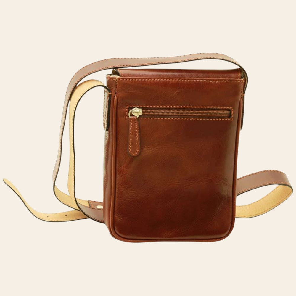 Borsa a tracolla in pelle marrone con tasca frontale con zip e tracolla