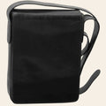Borsa a tracolla in pelle nera con cuciture in evidenza e tracolla