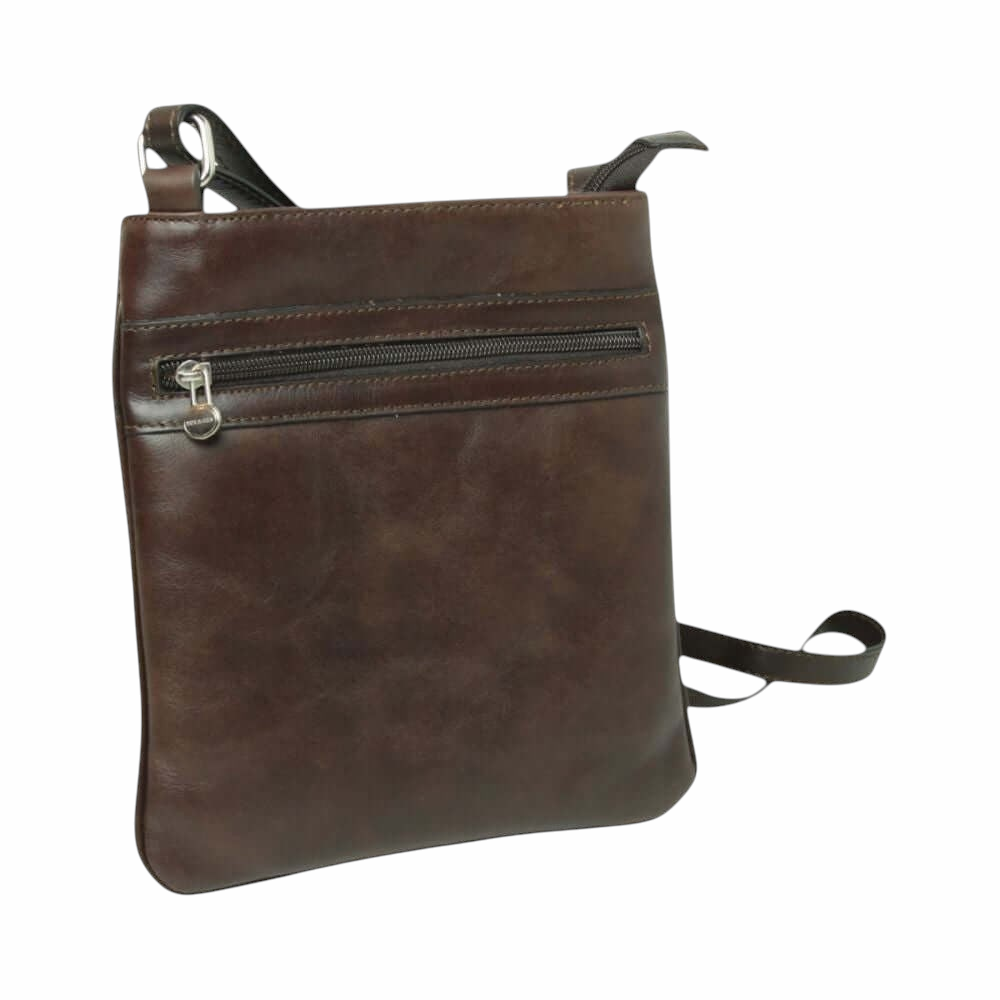 Borsa a tracolla in pelle marrone scuro, chiusura con zip e tasca anteriore con bottone