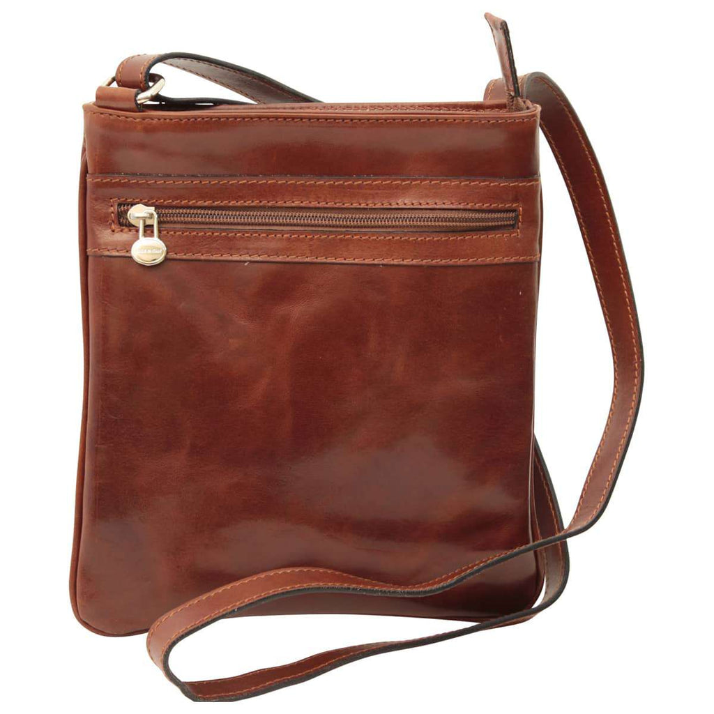 Borsa tracolla in pelle di vitello marrone con tasca frontale e tracolla in cuoio