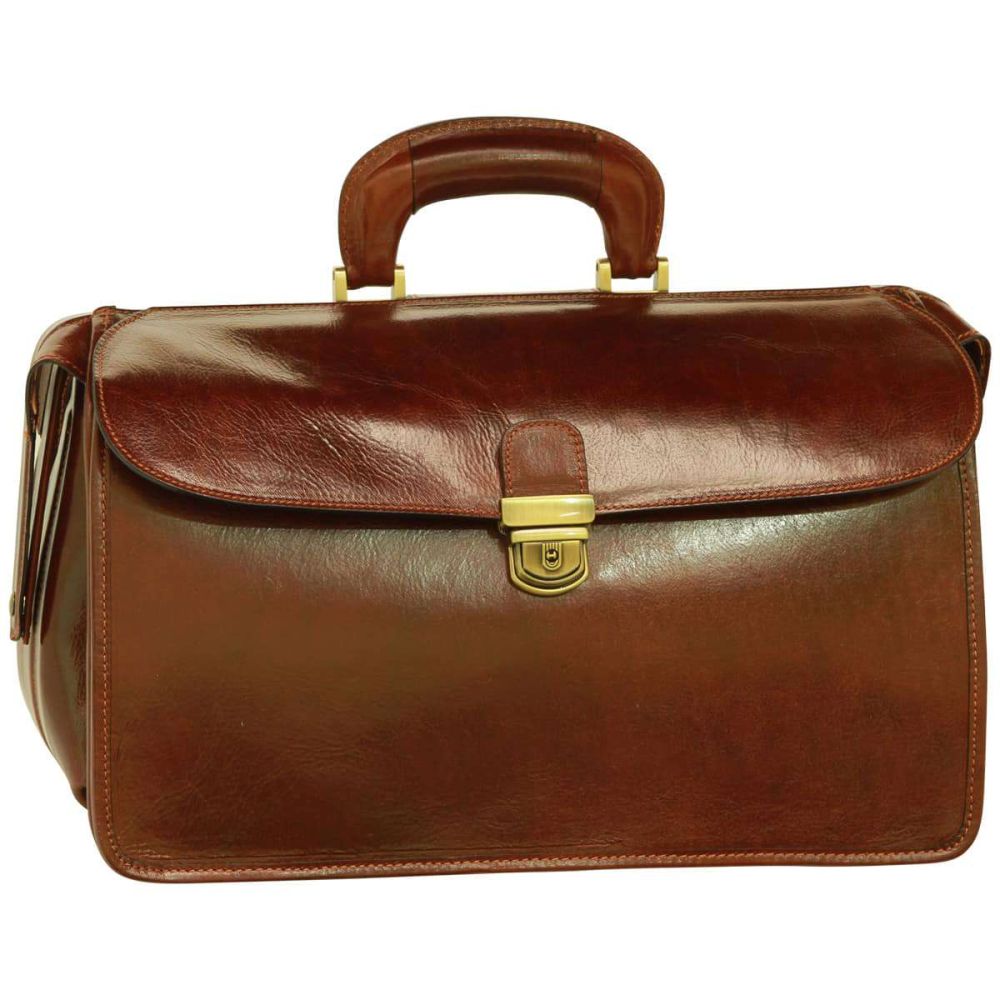 Borsa da medico in pelle marrone con maniglia arcuata e fibbia dorata centrale.