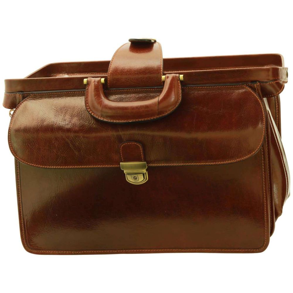 Borsa da medico in pelle marrone con maniglia imbottita e chiusura centrale dorata.