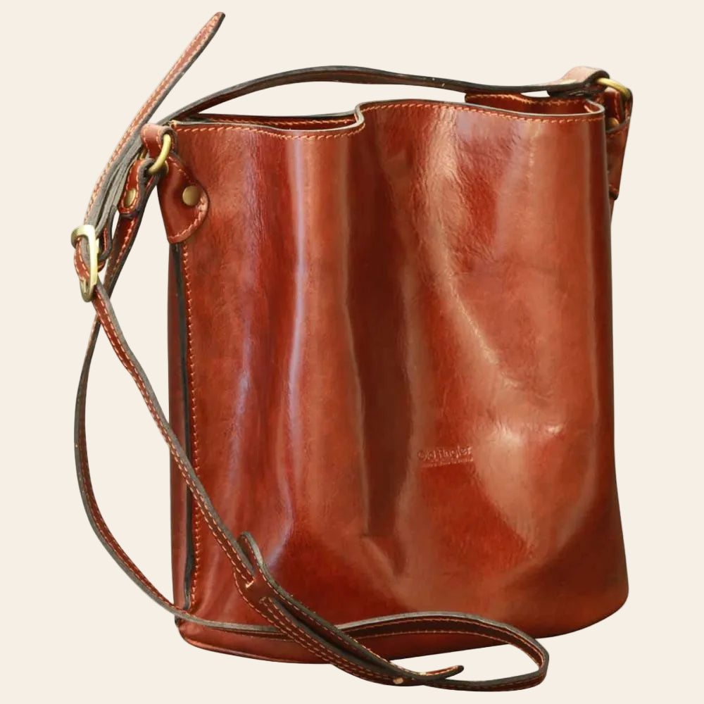 Borsa tracolla in pelle di vitello artigianale marrone Old Angler, tracolla regolabile