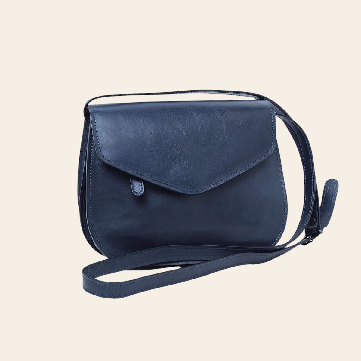 Borsa a tracolla in vitello pieno fiore blu Old Angler con patta frontale e tracolla