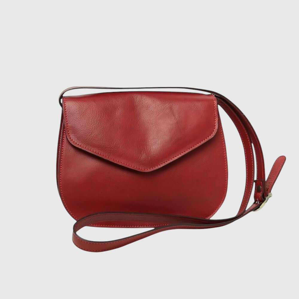 Borsa tracolla piccola in pelle rossa con patta e tracolla lunga
