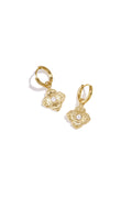 Orecchini con elegante trifoglio e pietra
