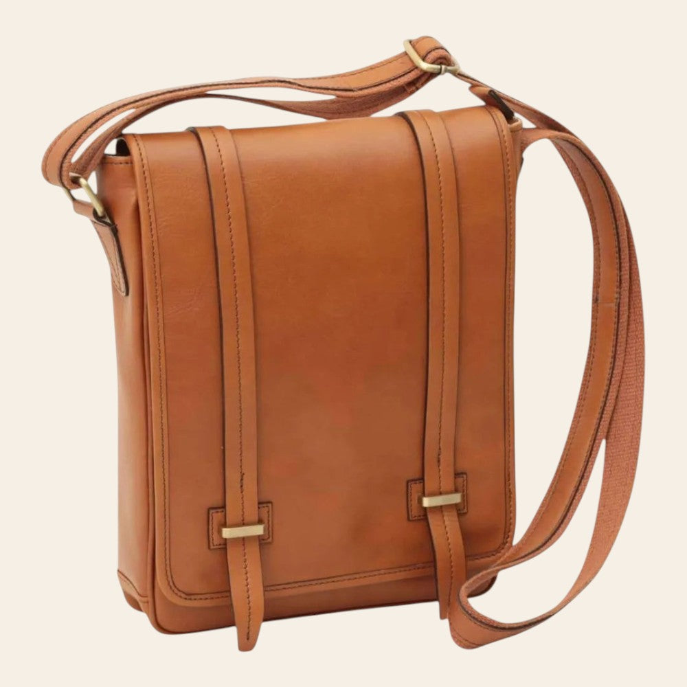 Borsa messenger in vitello marrone con doppia chiusura a fibbia e manico in cuoio