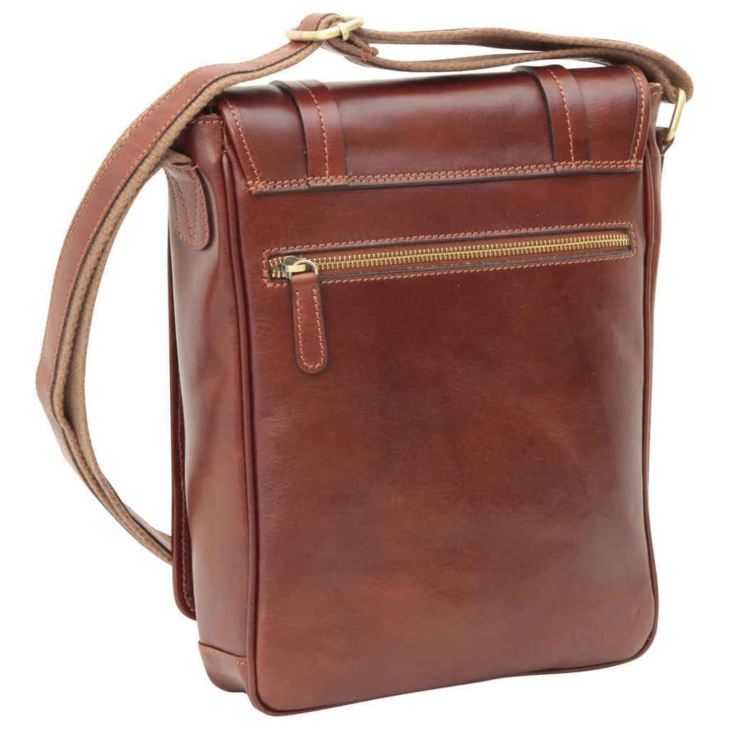 Messenger con doppia chiusura magnetica. Marrone
