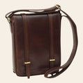 Borsa messenger in vitello marrone scuro con tracolla e doppia chiusura a fibbie