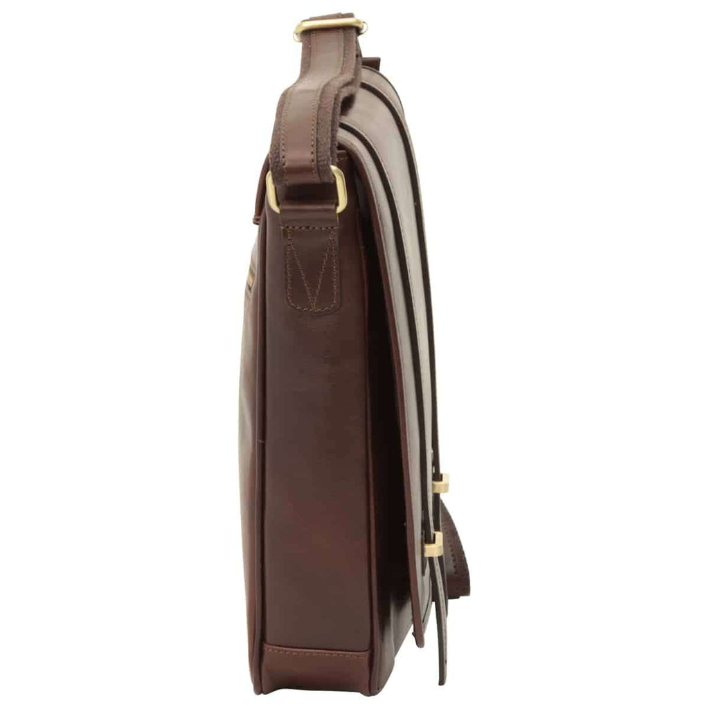 Messenger con doppia chiusura magnetica. Marrone Scuro