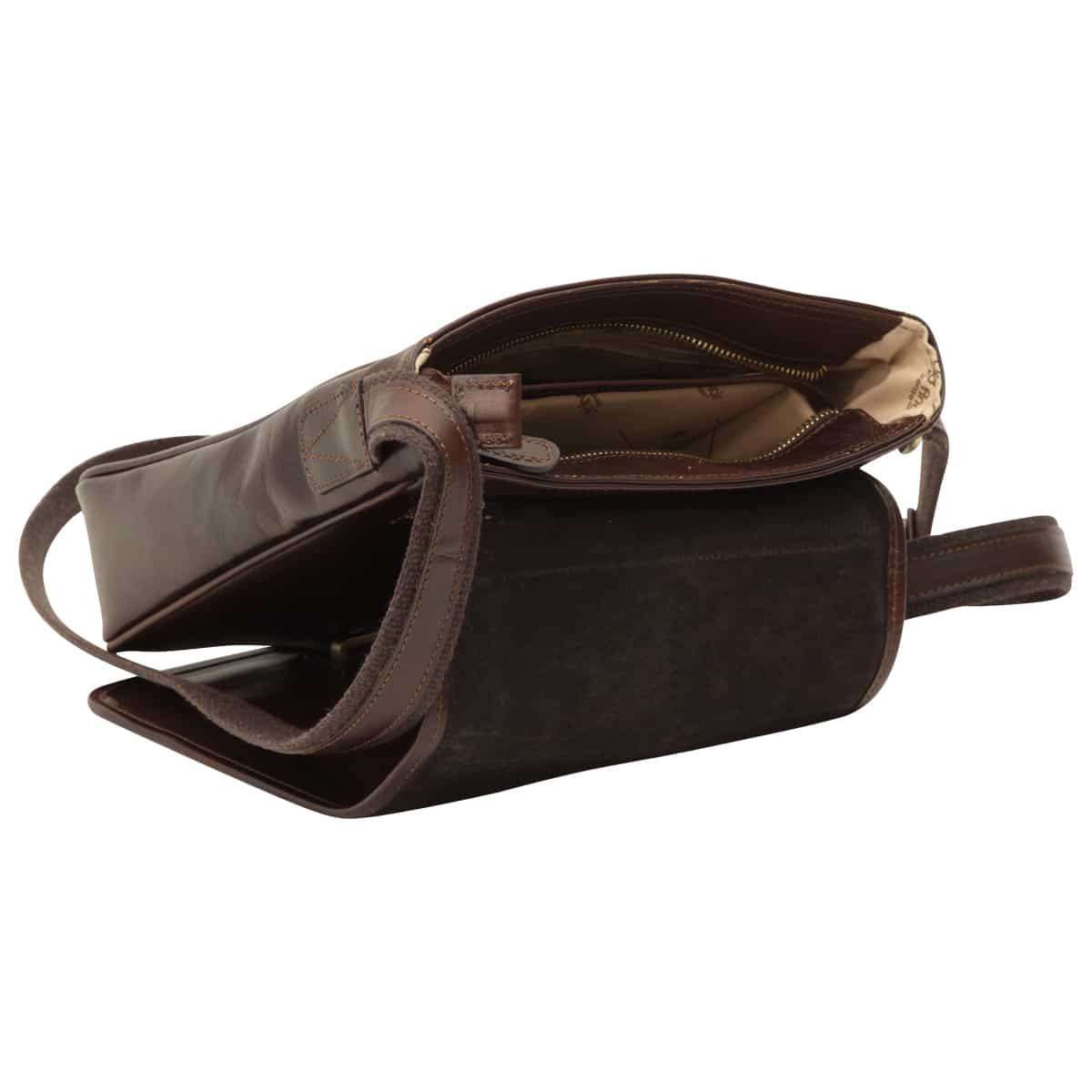 Messenger con chiusura magnetica. Marrone Scuro