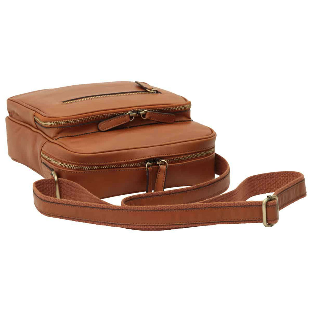 Messenger in pelle con chiusura a zip (Piccola). Marrone Coloniale