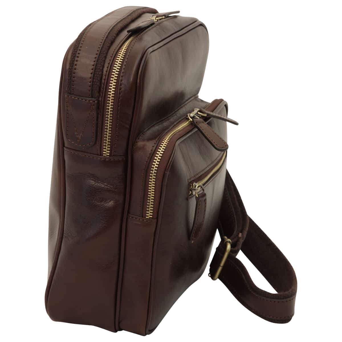 Messenger in pelle con chiusura a zip (Piccola). Marrone Scuro