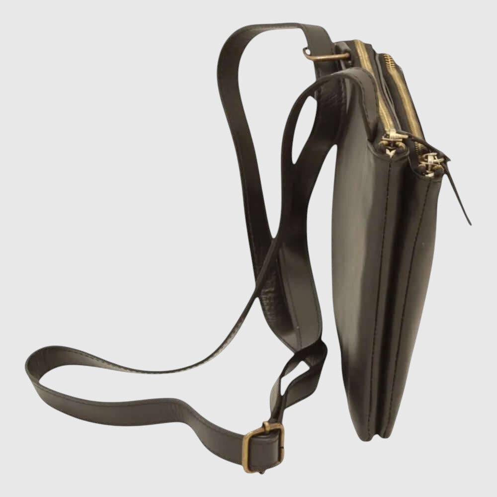 Borsa a tracolla in vitello pieno fiore nera con tracolla regolabile e fibbia dorata
