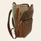 Zaino in pelle marrone Old Angler laterale con tasca con cerniera e interno chiaro