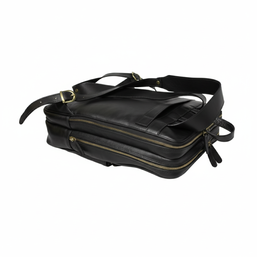 Zaino in pelle nero con cerniera lunga e tracolla regolabile