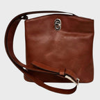 Borsa a secchiello in pelle pieno fiore marrone scuro con tracolla e fibbia metallica
