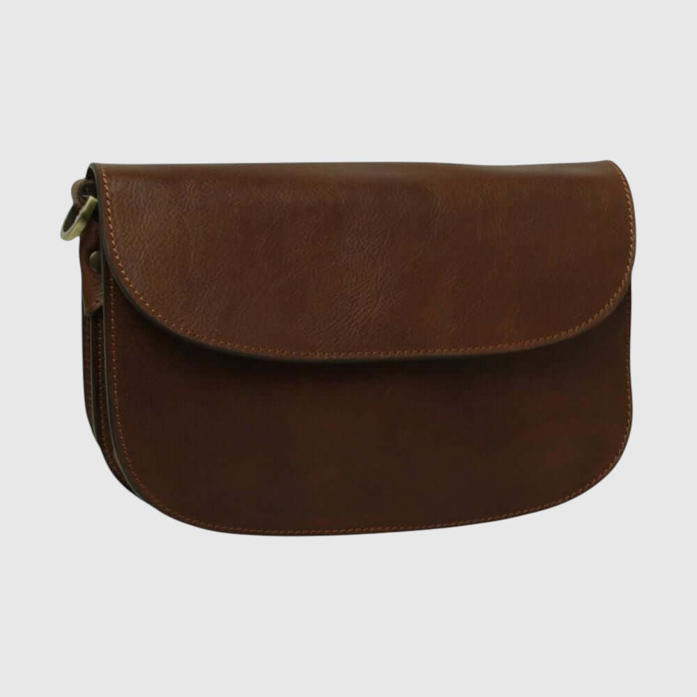 Borsa a tracolla marrone con patta semicircolare e chiusura superiore