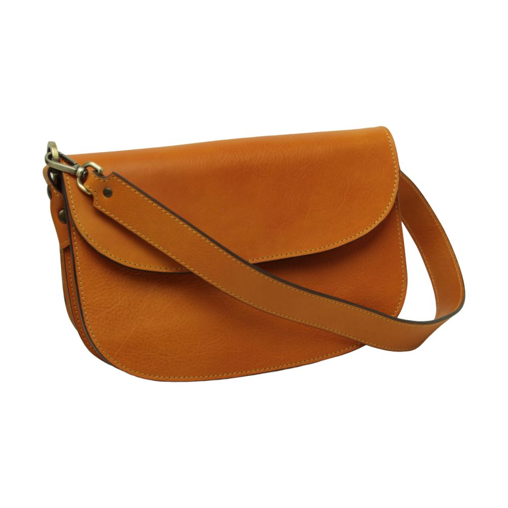 Borsa a tracolla in pelle di vitello pieno fiore ocra con pattina semicircolare e tracolla in pelle