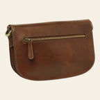 Borsa a tracolla marrone con patta e cerniera anteriore, occhielli laterali
