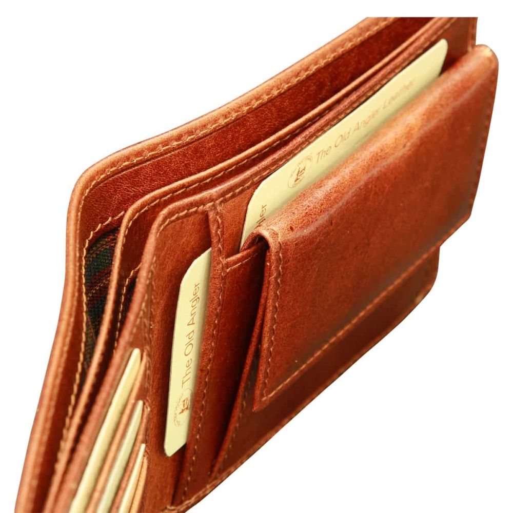 Portafoglio in pelle marrone con scomparti interni e tasche per carte