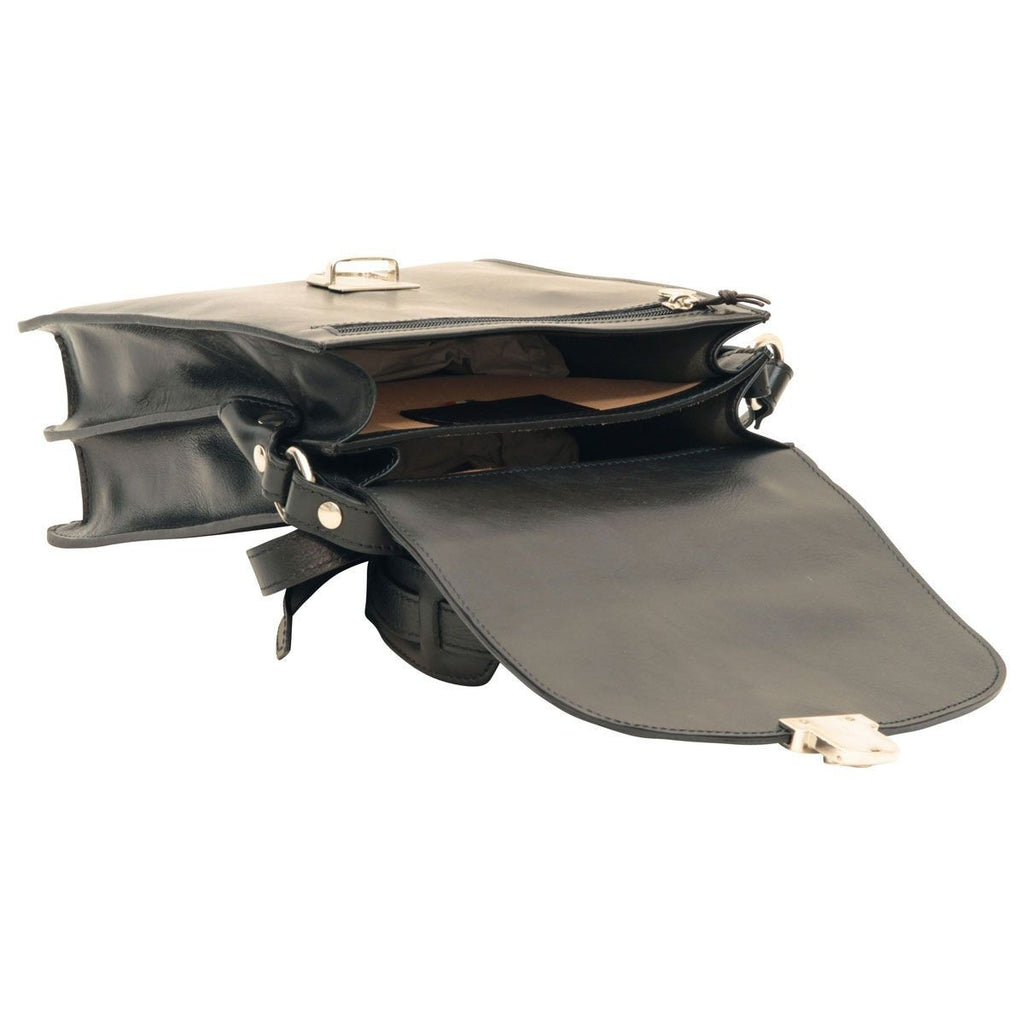 Borsa tracolla in pelle nera aperta, interno visibile e tracolla laterale.