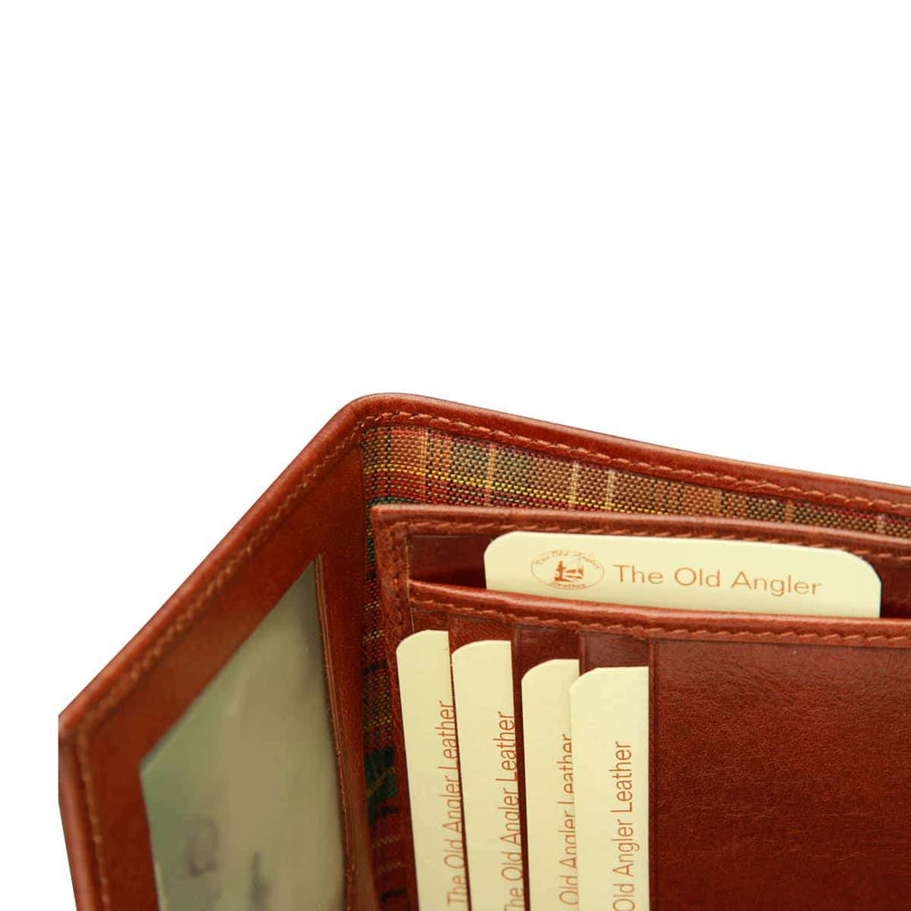 Portadocumenti di pelle. Marrone con RFID
