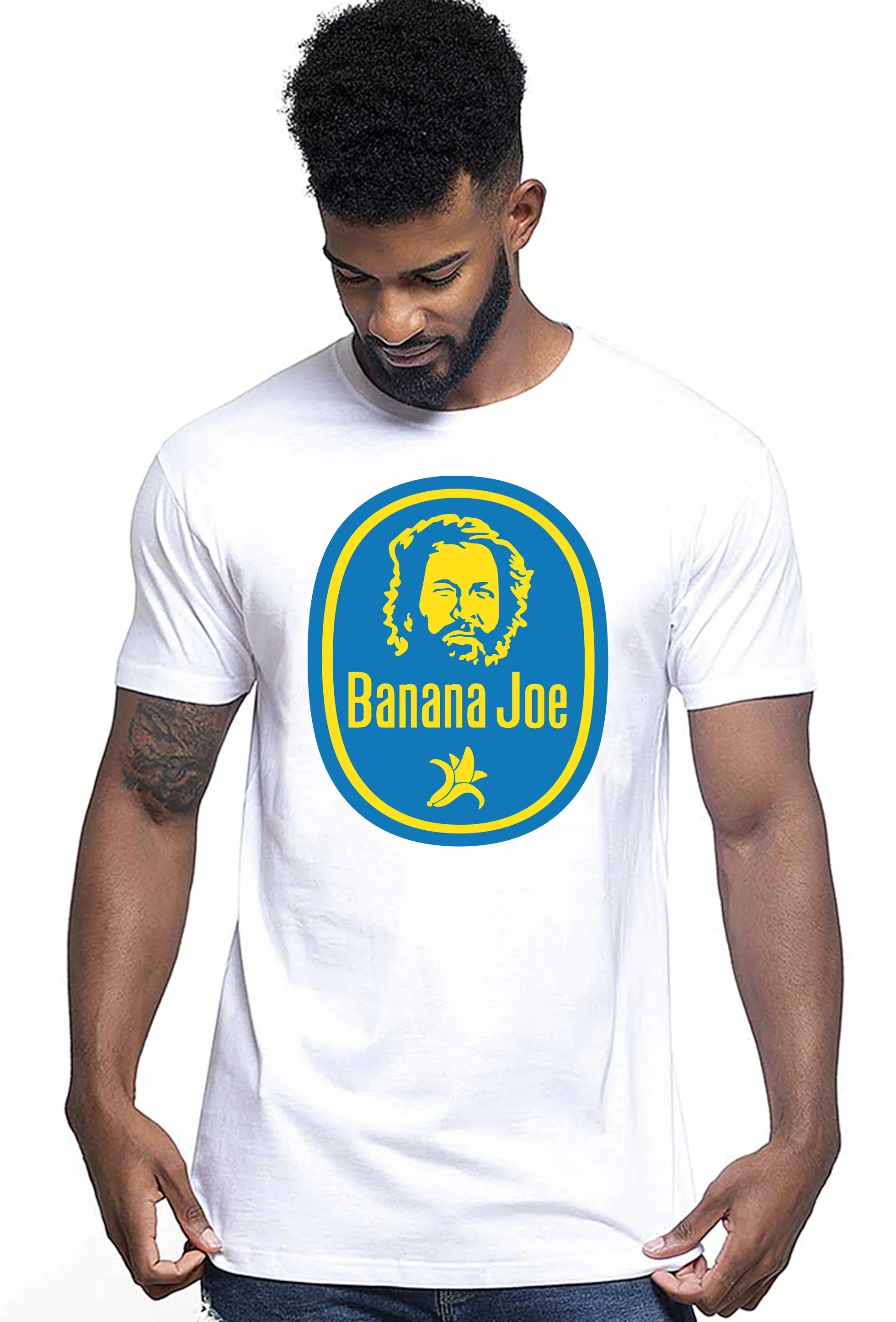 t-shirt uomo Bud Spencer Banana Joe con grafica colorata su maglietta bianca in cotone