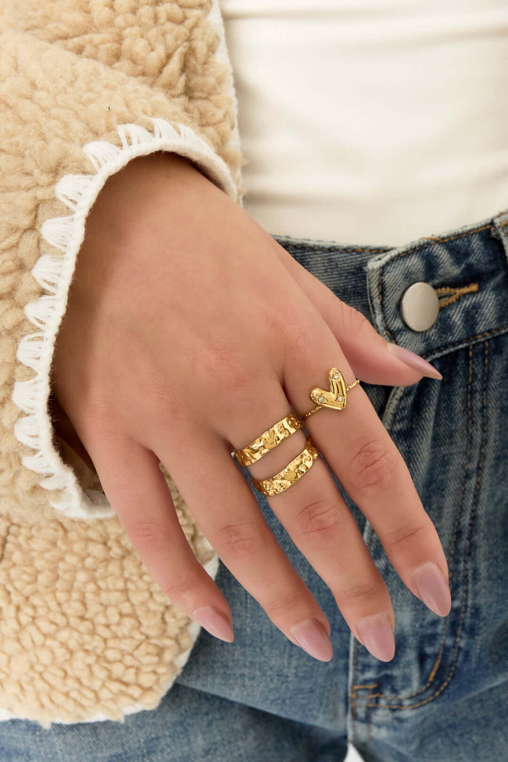 Anello a Cuore Regolabile con Strass