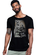 T-shirt uomo tattoo skull con stampa Dirty Money, grafica audace e design moderno in cotone biologico.