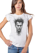 T-shirt Donna The Legend in cotone biologico con stampa artistica su fondo bianco, moda sostenibile per uno stile unico.