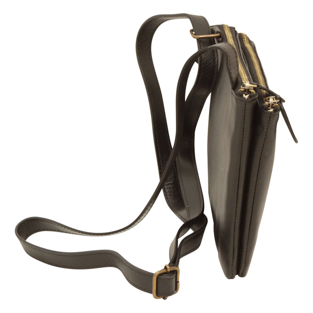 Borsa a tracolla in vitello pieno fiore nera con cinturino regolabile e doppia zip per un accesso facile e veloce.