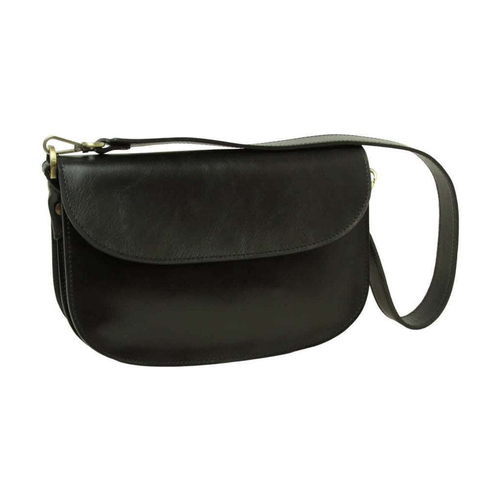 Borsa a tracolla nera con tracolla regolabile e patta superiore.
