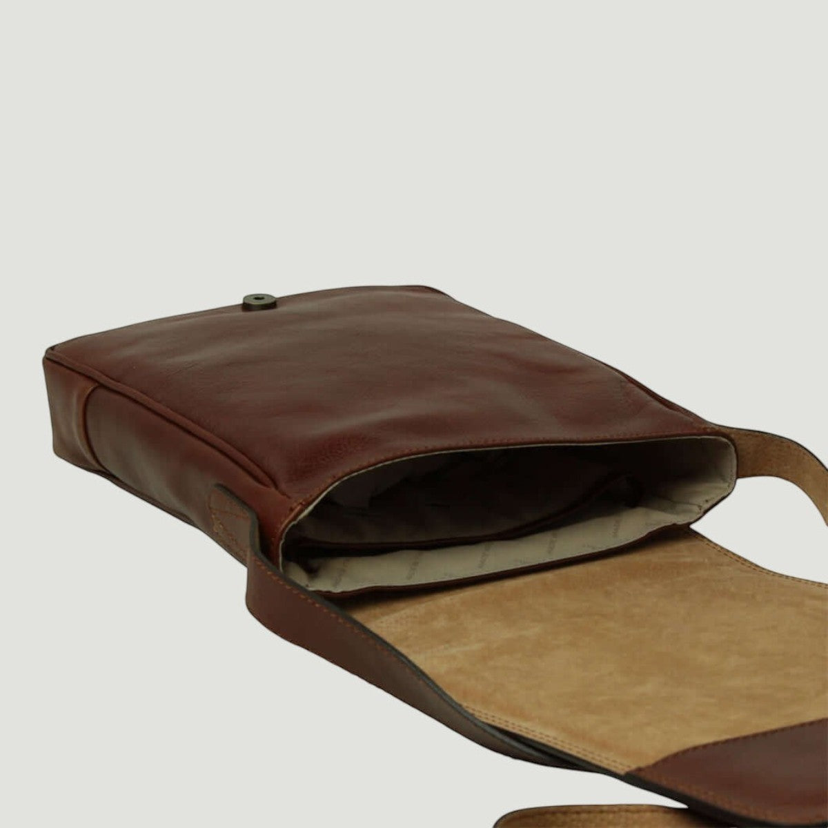 Borsa in pelle marrone per I-Pad con apertura superiore e interno beige