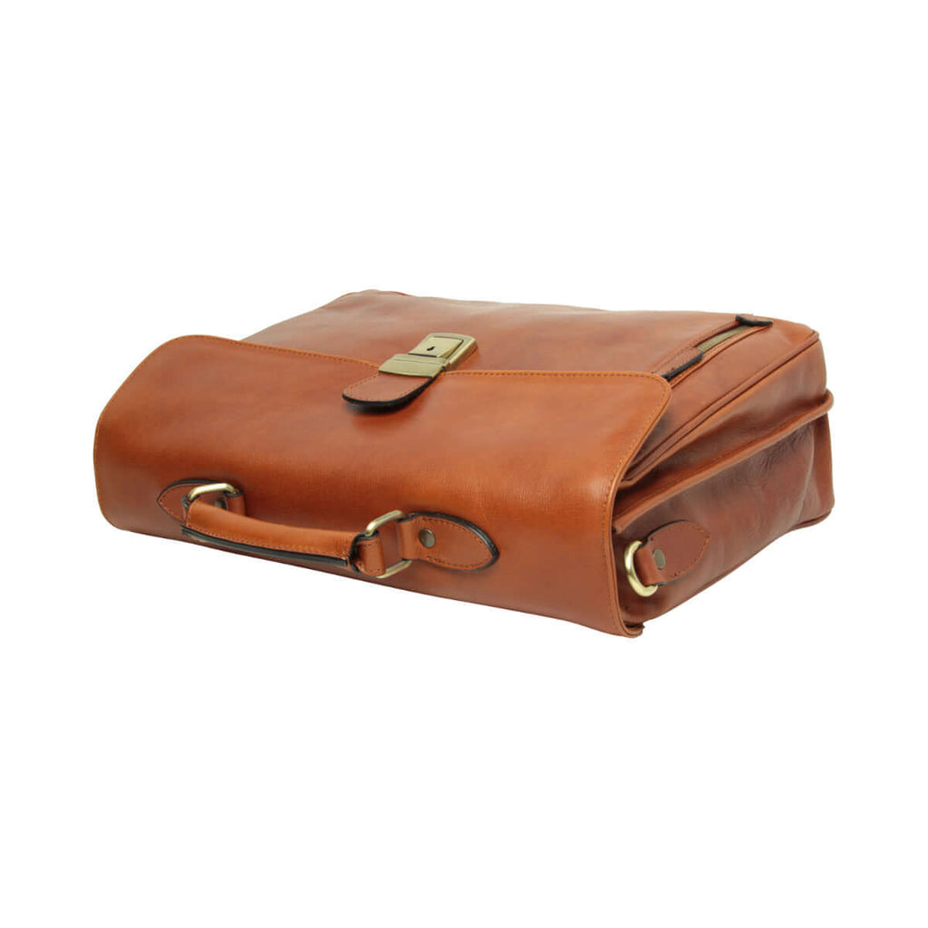 Cartella in pelle color teak, vista laterale con anello per la tracolla