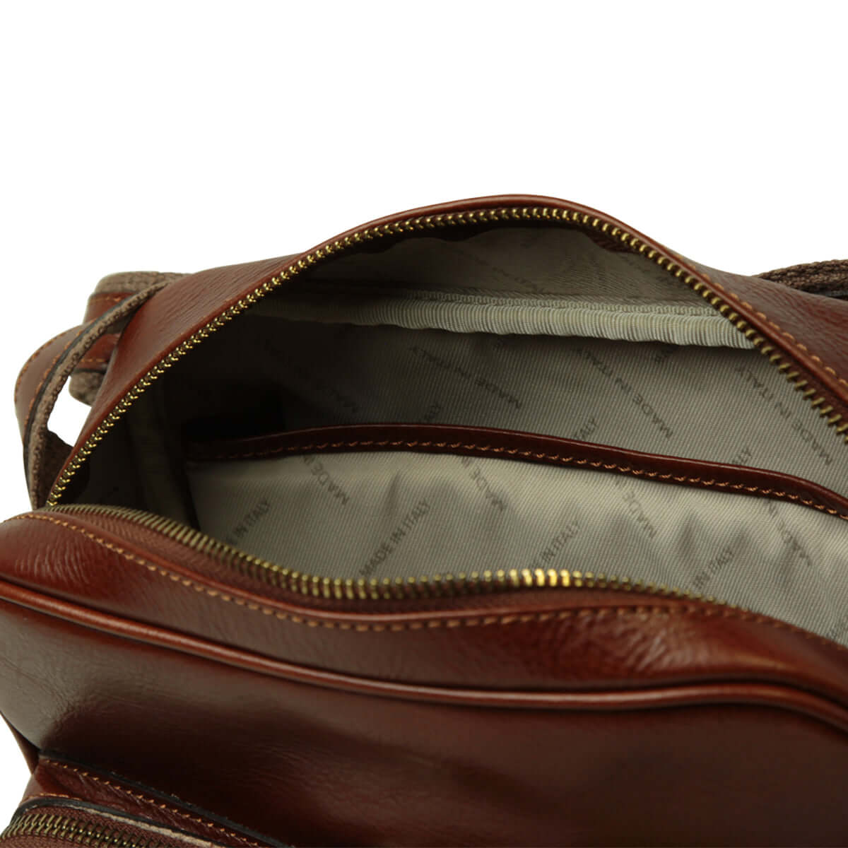 Vetrina Fiorentina -Messenger in pelle con chiusura a zip (Grande). Marrone-