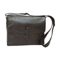 Messenger in pelle di vitello nera con tracolla regolabile e tasche interne. Misure: 39x29x9 cm.