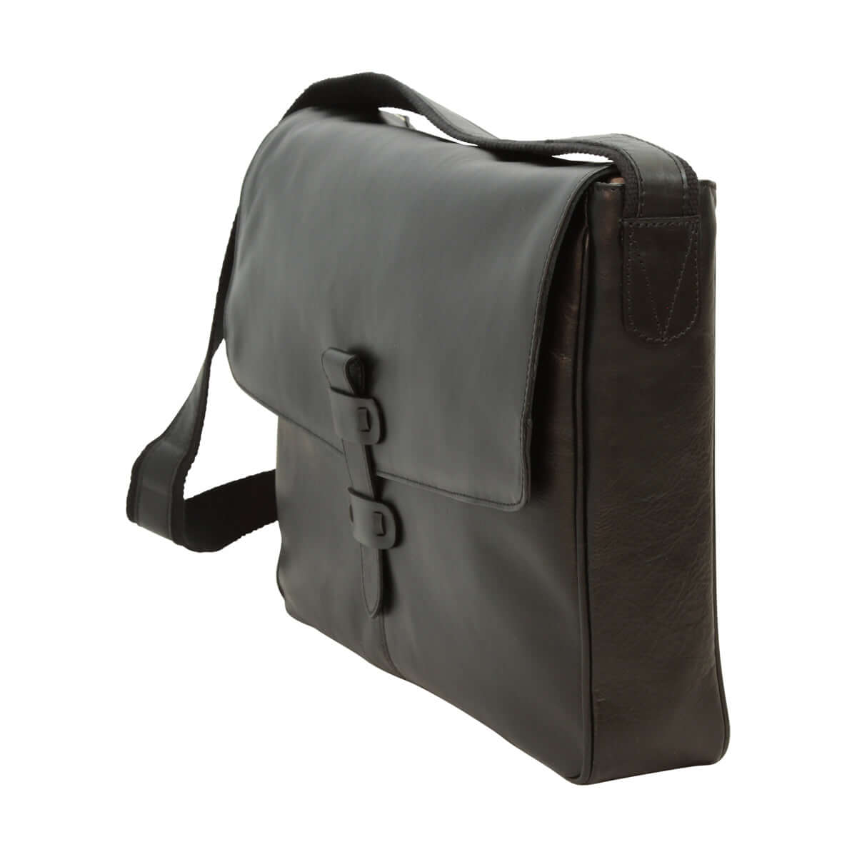 Messenger in pelle di vitello nera con tracolla e tasca imbottita per tablet.