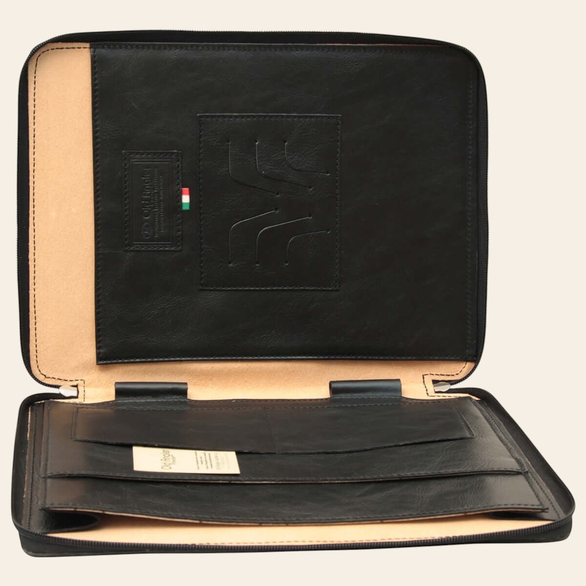 Porta documenti in pelle nero aperto con interno beige e tasca con logo impresso