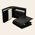 Portafoglio nero in pelle con portacarte, stile bifold