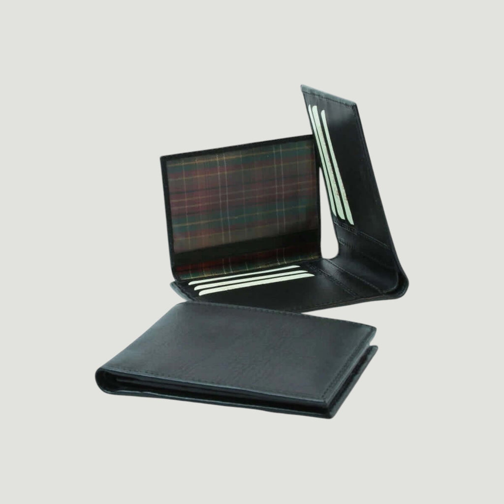 Portafoglio grande in pelle nera RFID con fodera a quadri e fessure per carte.