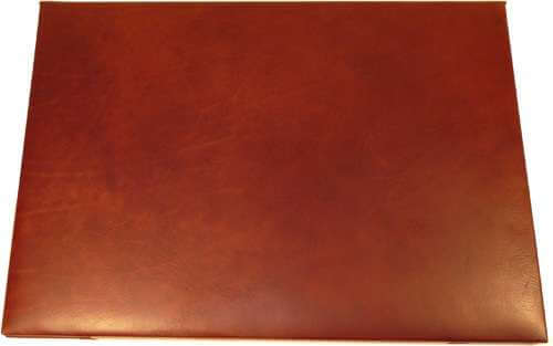 Sottomano in pelle marrone, elegante e raffinato, realizzato in pelle di vitello, dimensioni 50 x 36 cm.