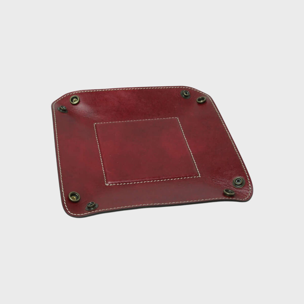 Vassoio svuotatasche in pelle rossa rettangolare con pannello centrale e 4 rivetti