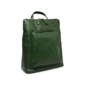 Zaino in pelle verde con tasche e scomparti interni, in pellame di vitello, misura 30x39x11 cm.