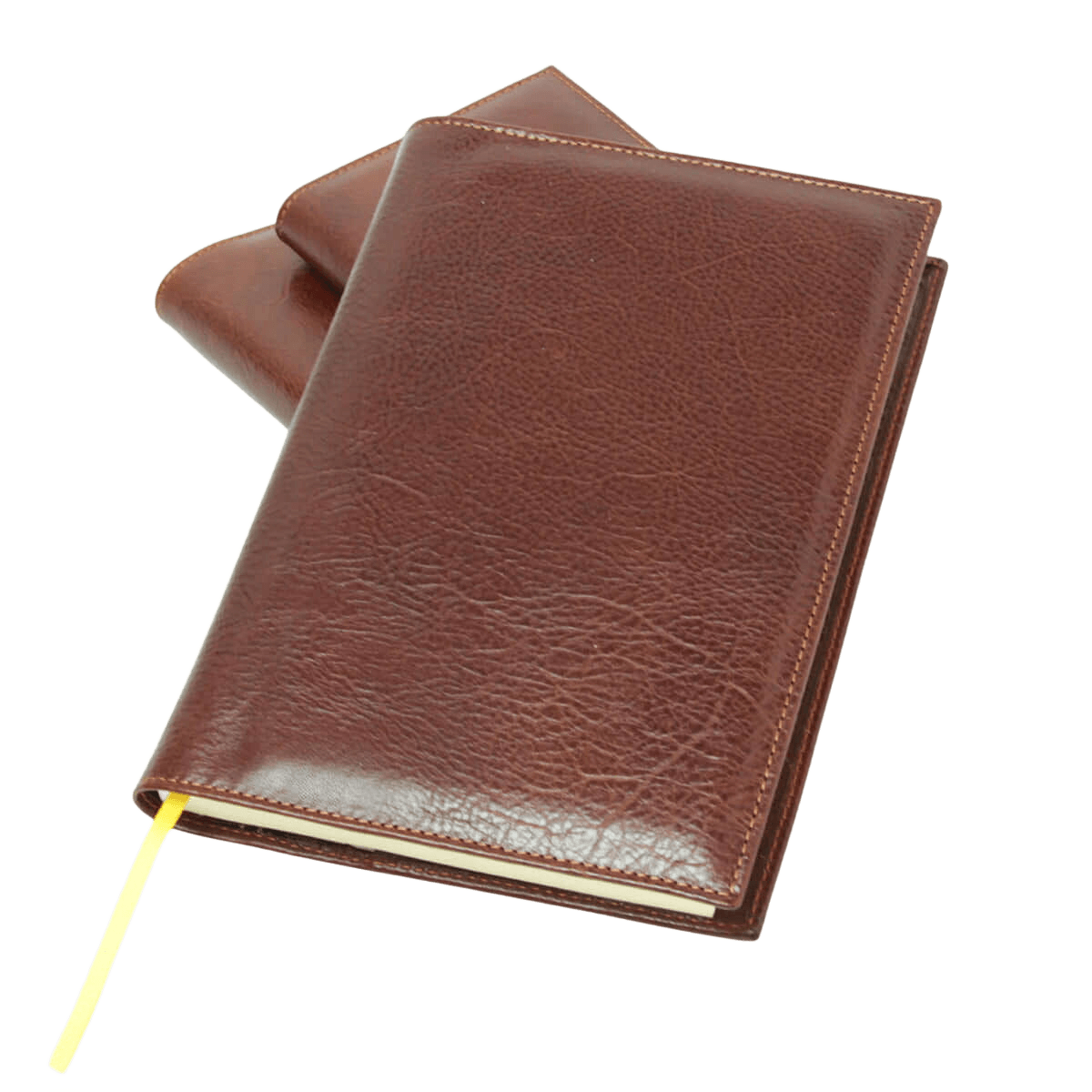 Agenda in pelle marrone chiusa con segnalibro giallo, vista frontale