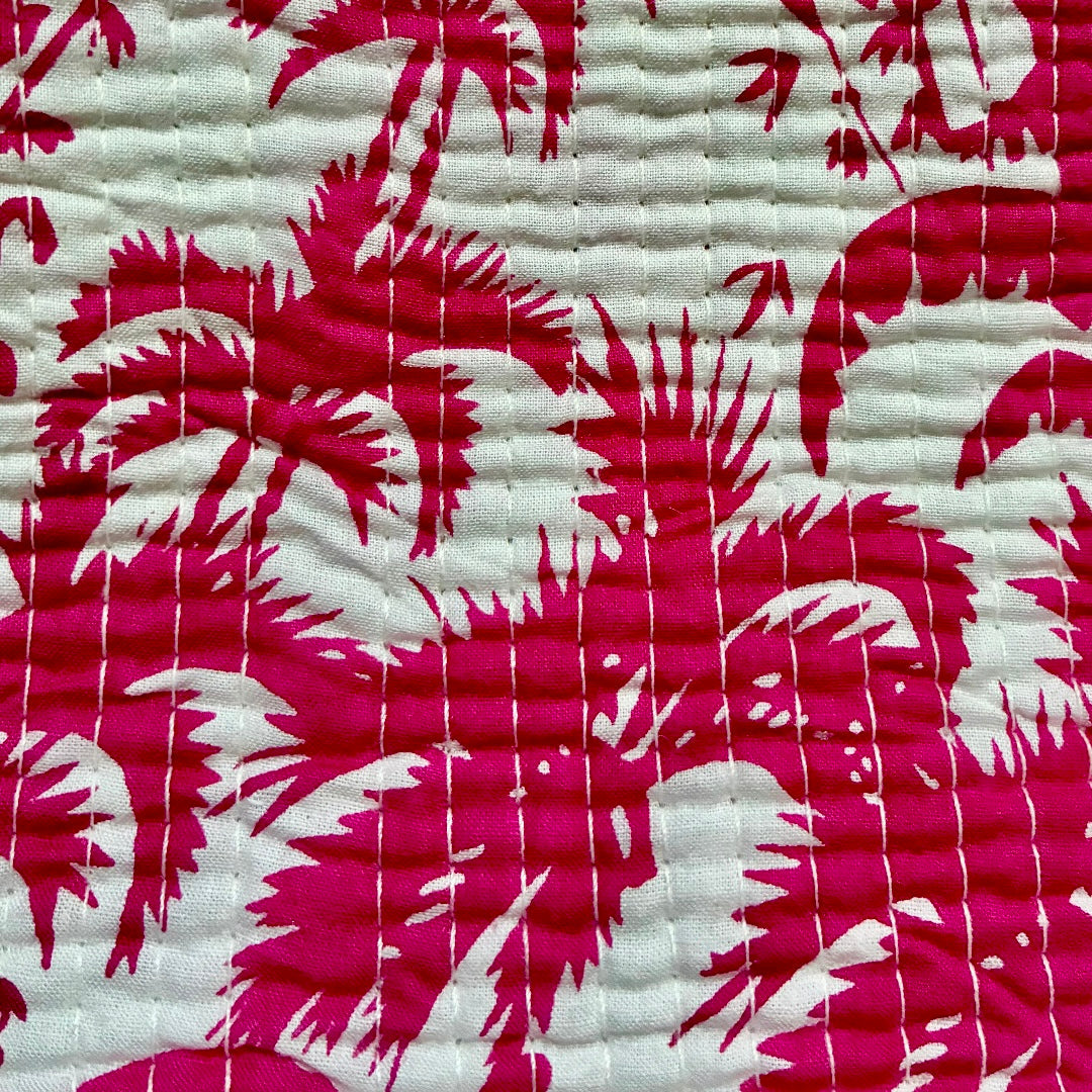 pochette viaggio fucsia palm texture with vibrant pink palm tree pattern on fabric